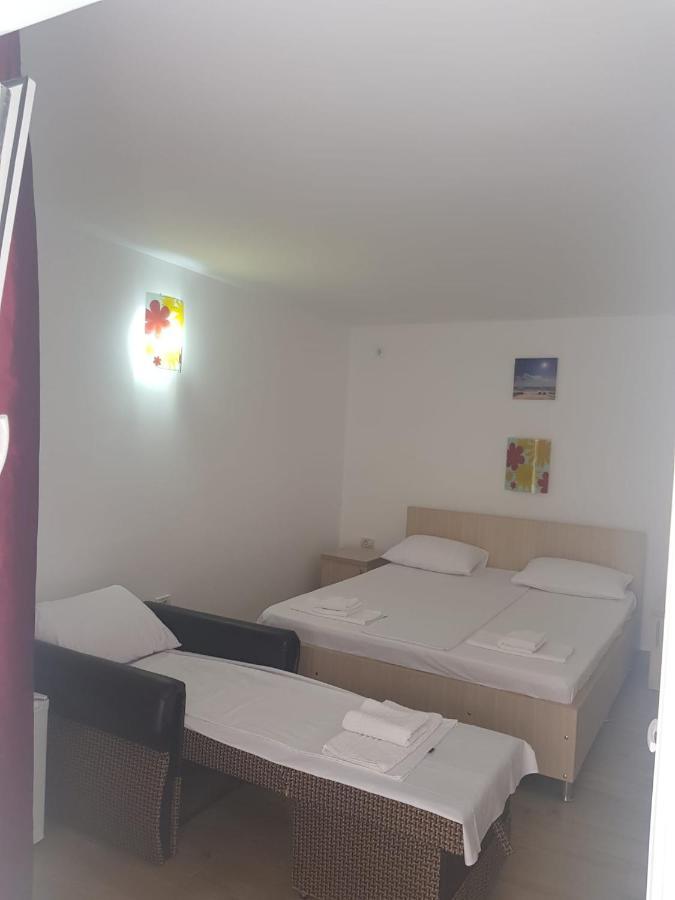 Evana House Costinesti Buitenkant foto