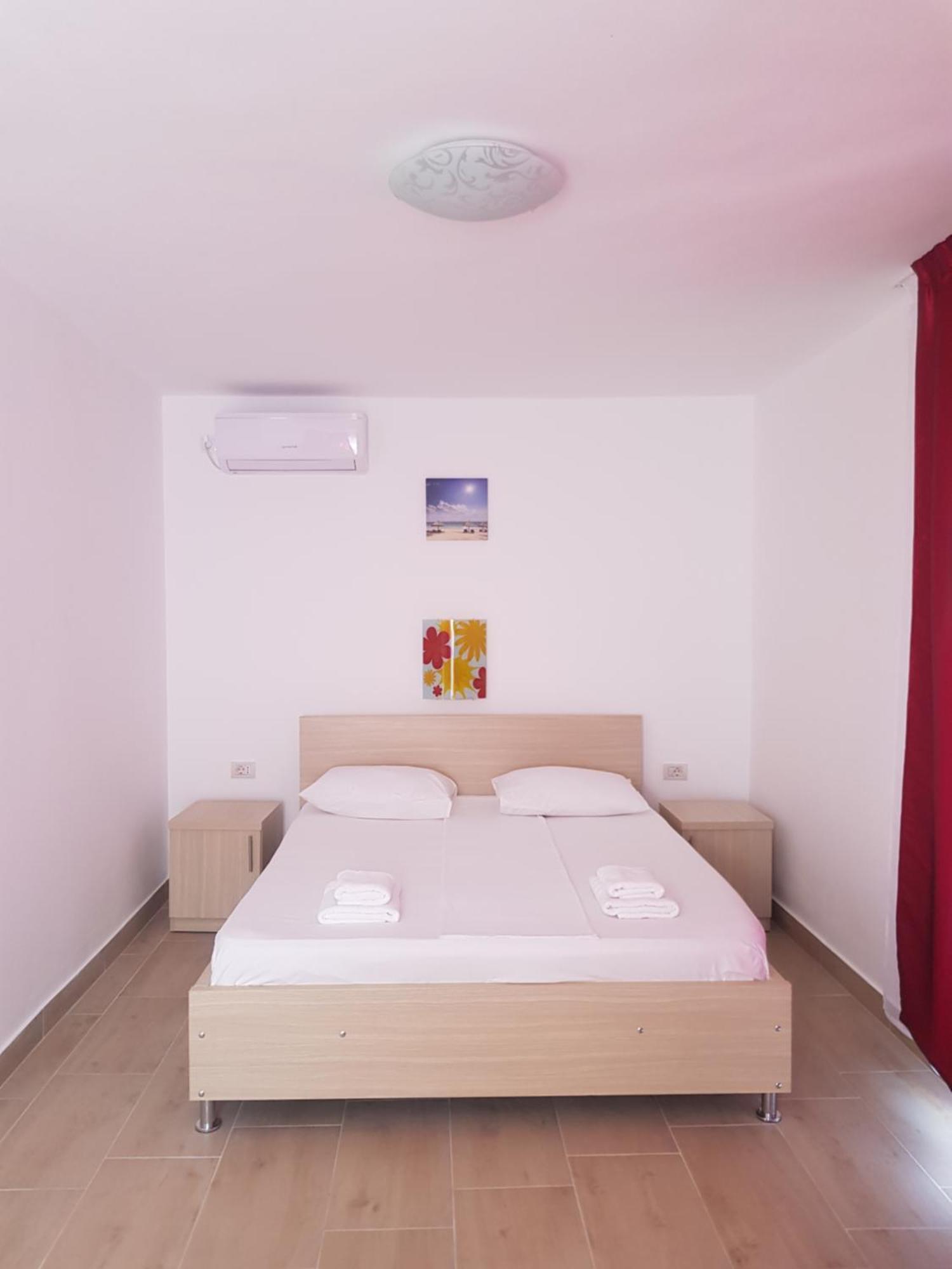 Evana House Costinesti Buitenkant foto