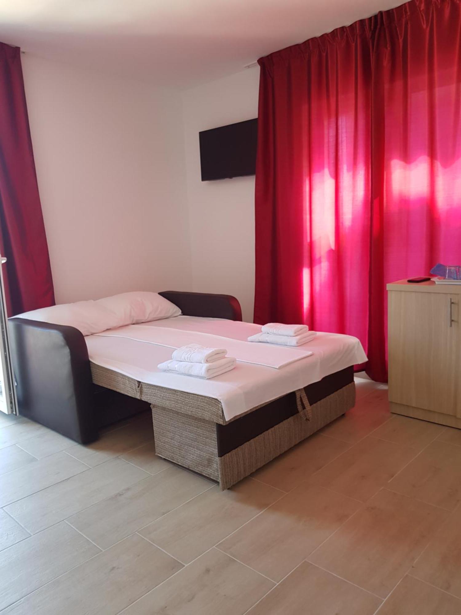Evana House Costinesti Buitenkant foto